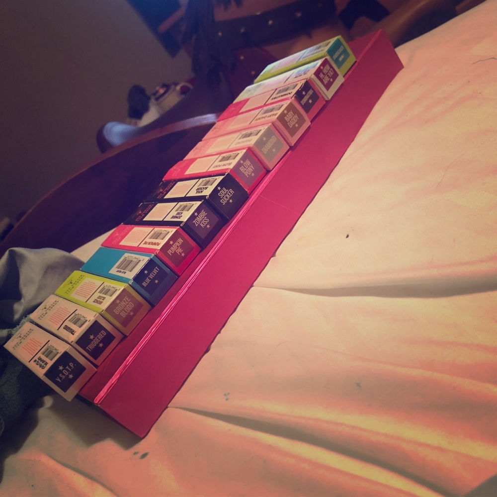 Jeffree star products (offers)